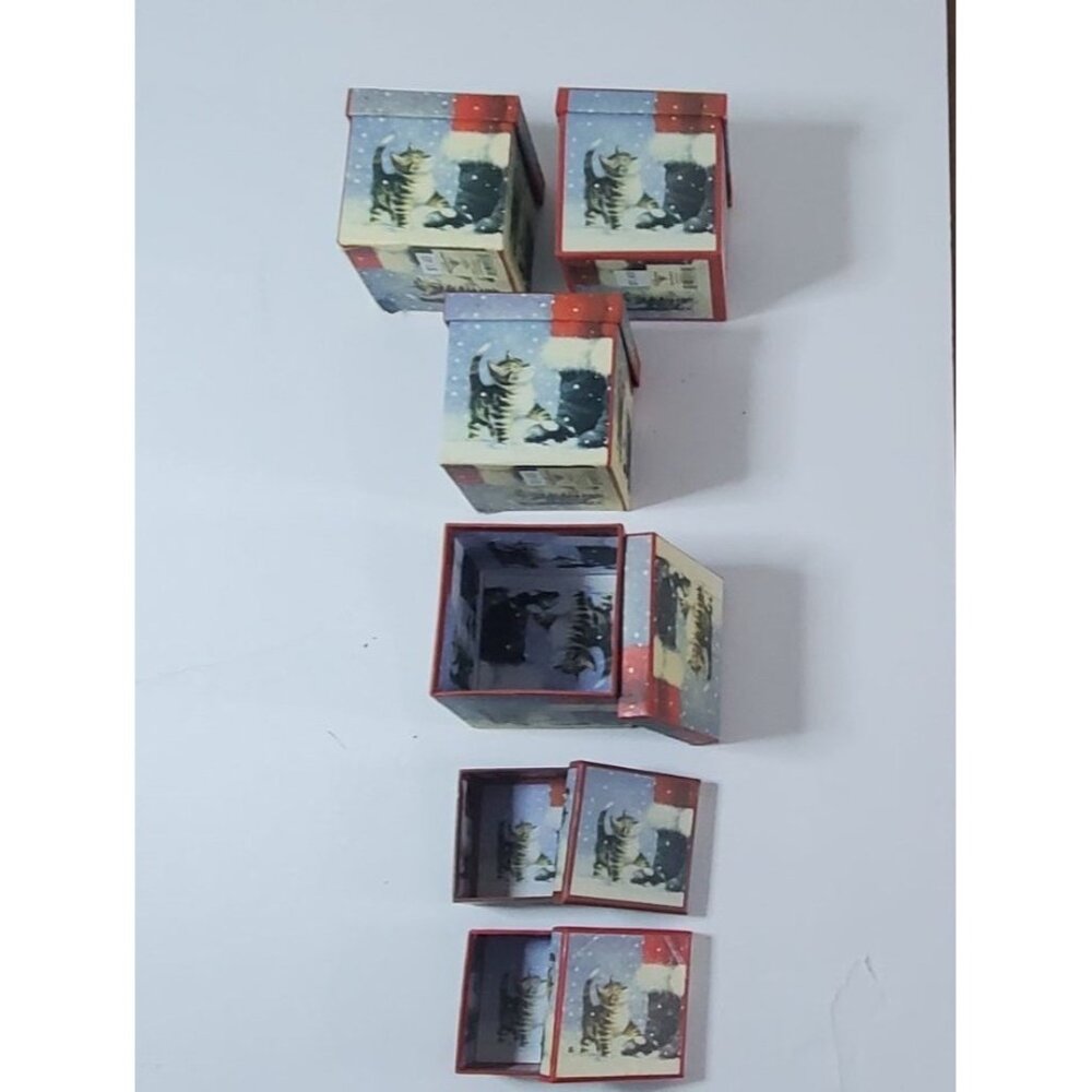 Set Of 3‎ Nesting Christmas Gift Boxes With Cat & Santa Design